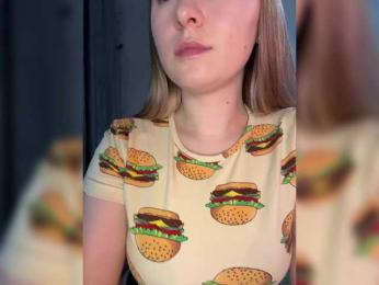 AlinaRay webcam model stream image