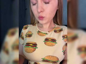 AlinaRay webcam model stream image