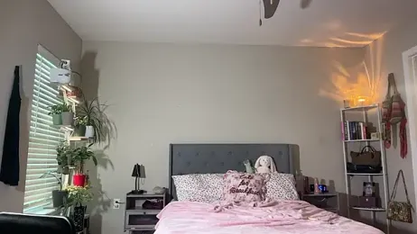 nextdoorlaur webcam stripchat model stream image