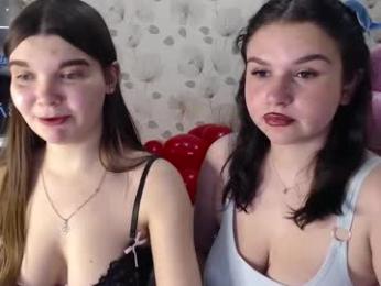 kiss_tori_ webcam model stream image