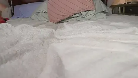 Katyerave webcam stripchat model stream image