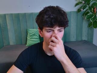 Leon Angelov webcam flirt4free model stream image