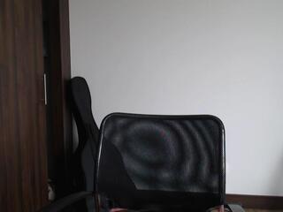 Derryl webcam flirt4free model stream image