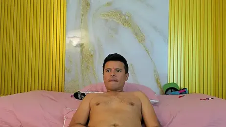 DeepandCurvy webcam model stream image