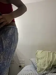 _keylafisher_ webcam model stream image