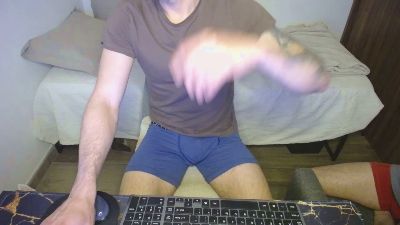 Lealboy webcam cam4 model stream image