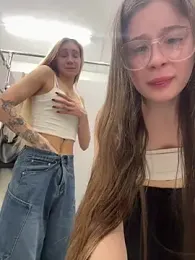 mmelicious webcam model stream image