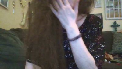 QueenCrimson webcam model stream image