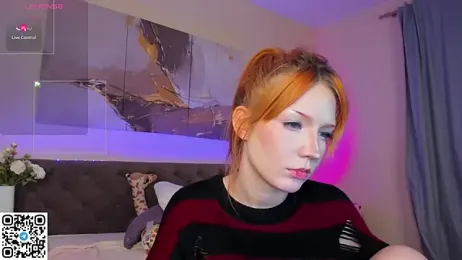 Linablueeyed webcam model stream image