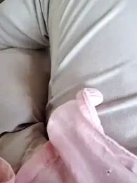 roselover2222 webcam stripchat model stream image