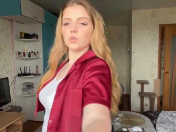 LapfulFluffX webcam model stream image