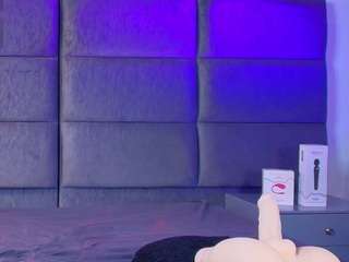 valentino-moon webcam model stream image