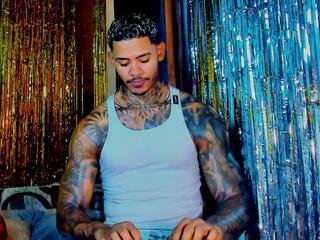 Jared Kushh webcam model stream image