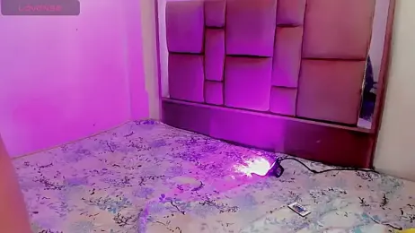 roxanawillts webcam model stream image