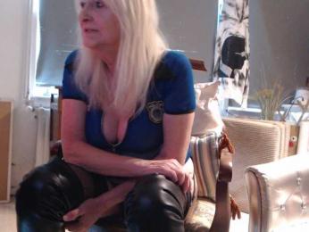 BlondMilfTascha webcam model stream image