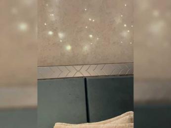 KissMec webcam bongacams model stream image