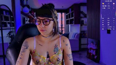 QueenDesiree webcam model stream image