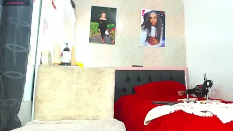 k_stormi_ webcam model stream image