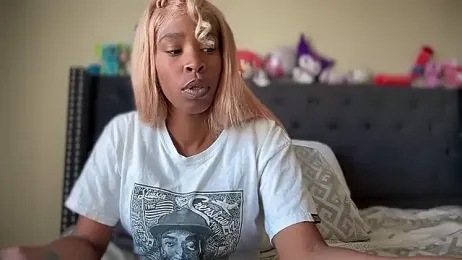 Cum2Charm webcam model stream image