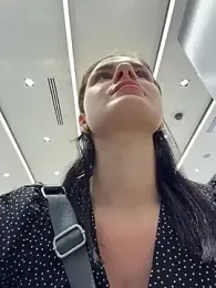 MiraReach webcam model stream image