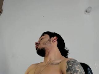 Justin Whitte webcam model stream image