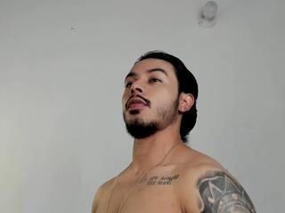 Justin Whitte webcam model stream image