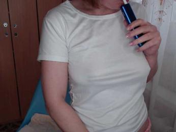 Julia99 webcam model stream image