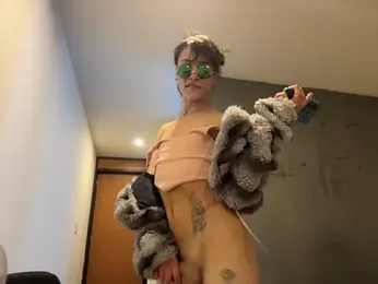 stormytt_ webcam model stream image