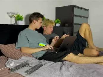 kevin_do0 webcam model stream image