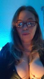 m_o_na_x webcam model stream image