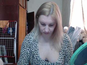 BustyBlondy webcam model stream image
