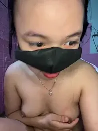 Leeeiuu webcam stripchat model stream image