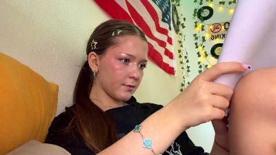 GenesisRhine webcam model stream image