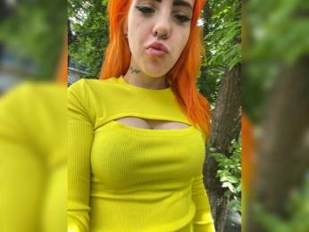KARINA019 webcam model stream image