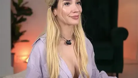 SvveetLuna webcam model stream image