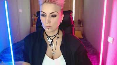 Sweet_n_Strong webcam model stream image