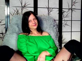 SweetLongLips webcam model stream image