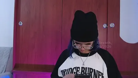 Raventh_ webcam model stream image