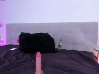 madelanecoote webcam model stream image