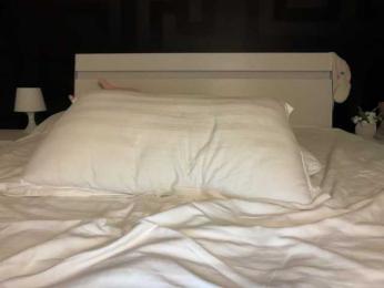 -Sara- webcam model stream image