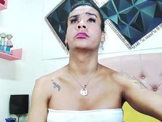 andrea-safeira webcam camsoda model stream image