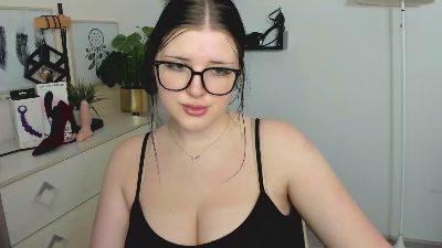 Miabrunette22 webcam cam4 model stream image