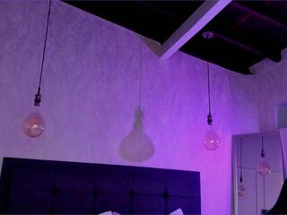 Ashton Hils webcam model stream image