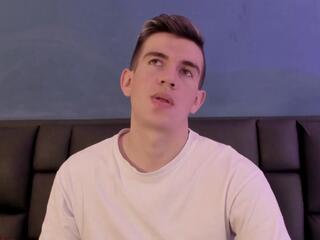 Mikael Slow webcam flirt4free model stream image