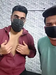 Thoku72 webcam model stream image