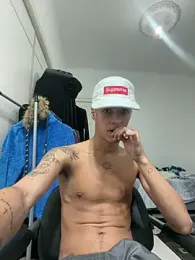 Rikeecar webcam model stream image