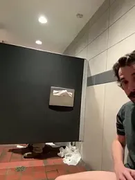 RawSlutMaker webcam stripchat model stream image