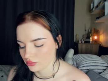 cute_caprice webcam model stream image