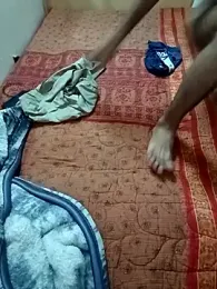 For_realmeet webcam model stream image