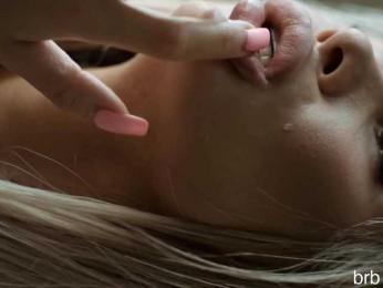 AlexaRays webcam model stream image